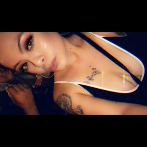 Meet your Posher, Ally